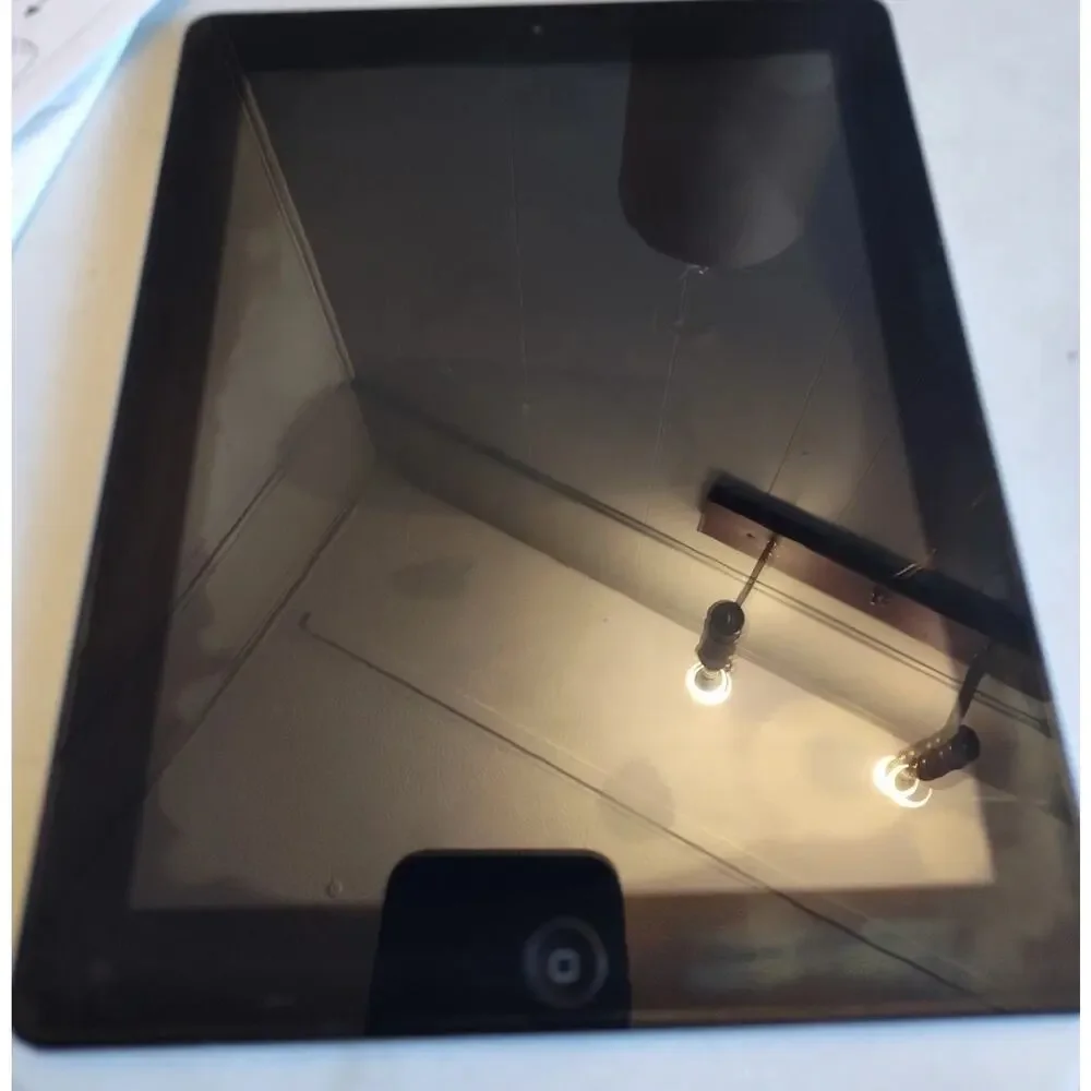 Apple iPad 3 A1416 3RD Generation 16GB WiFi 9.7